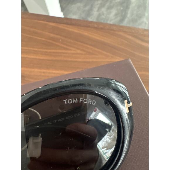 Tom Ford Cat Eye Sunglasses - Picture 3 of 7